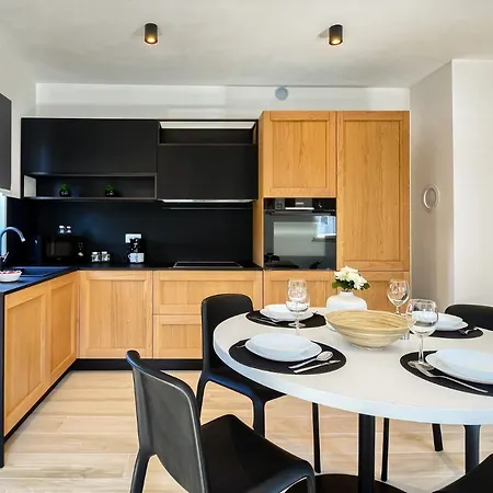 Macuka- New And Luxury, Near Apartman *