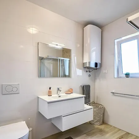 Apartman Macuka- New And Luxury, Near *