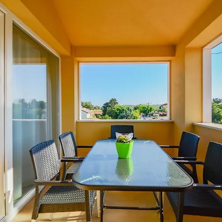 Macuka- New And Luxury, Near Apartment Banjole